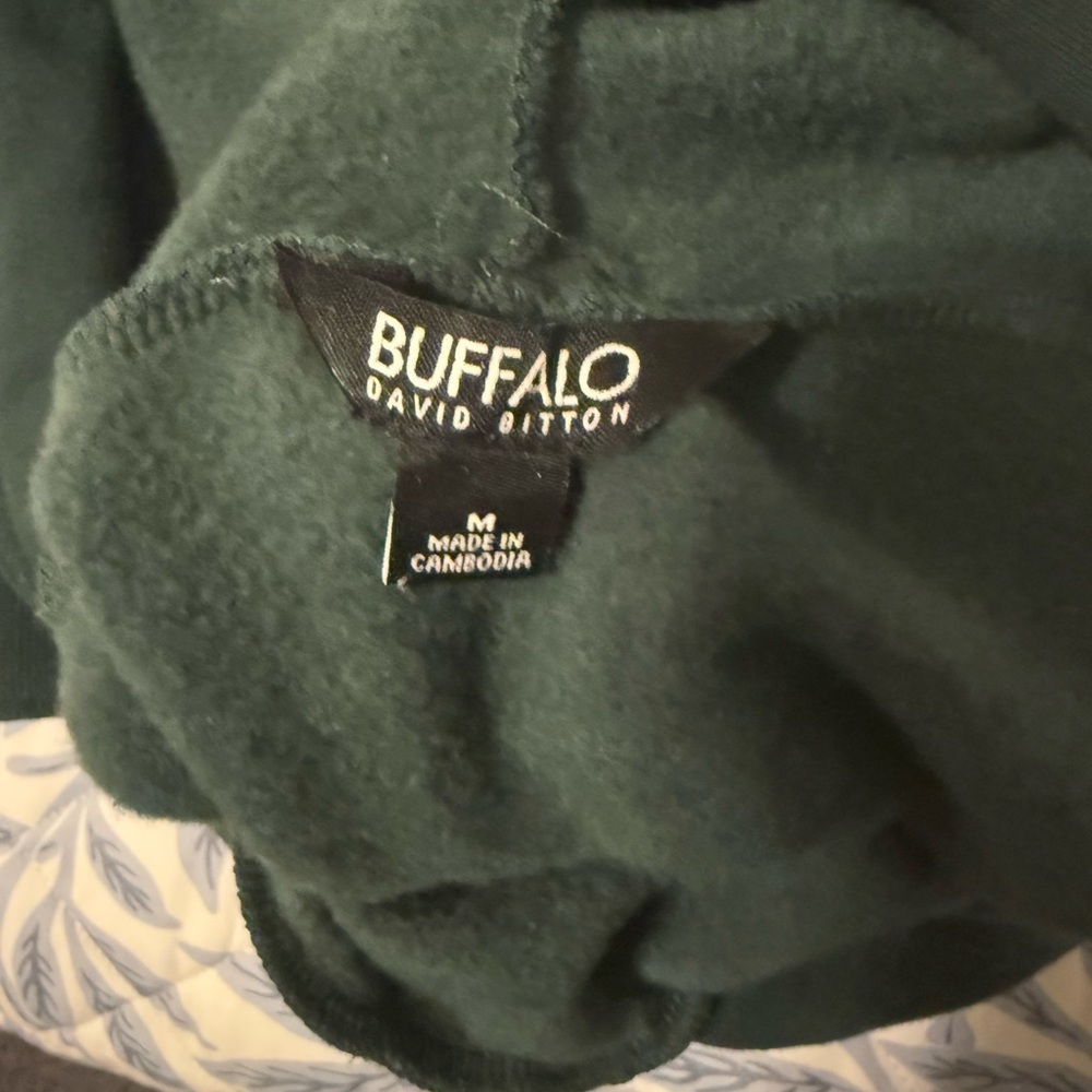 Buffalo Women’s Forrest Green Hoodie❗️ - Picture 9 of 11